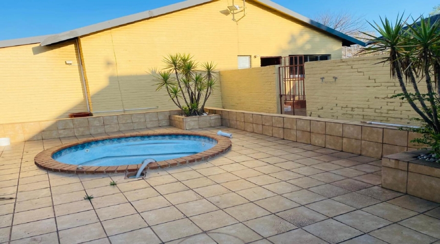 4 Bedroom Property for Sale in Sasolburg Ext 11 Free State